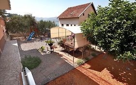 Apartments Mandaric